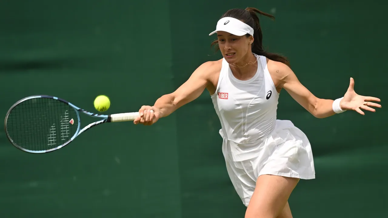 Törkiyä tennisınıñ yoldızı Sönmäz "Uimbldon"da ikençe turğa çıqtı