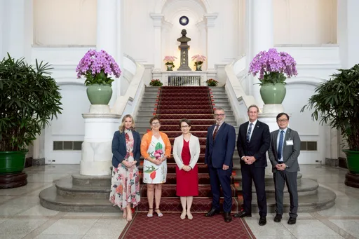China bars four New Zealand MPs over Taiwan visit