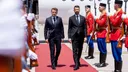 Macron stigao u Crnu Goru, dočekao ga predsjednik Milatović