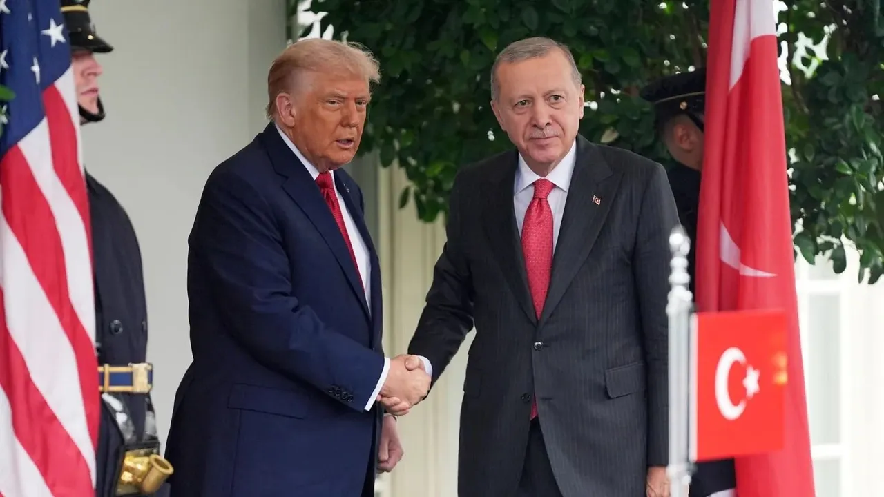 وزیر امور خارجه آمریکا: ترامپ در نشست سران ناتو در آنکارا شرکت می‌کند