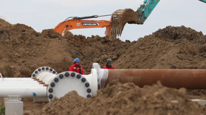 Algeria builds new section of Trans-Saharan Gas Pipeline