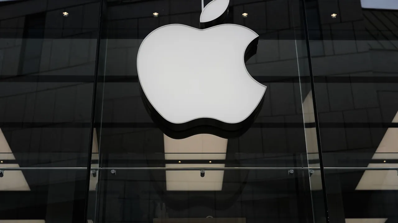 В России объявили Apple врагом