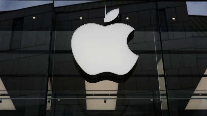 В России объявили Apple врагом