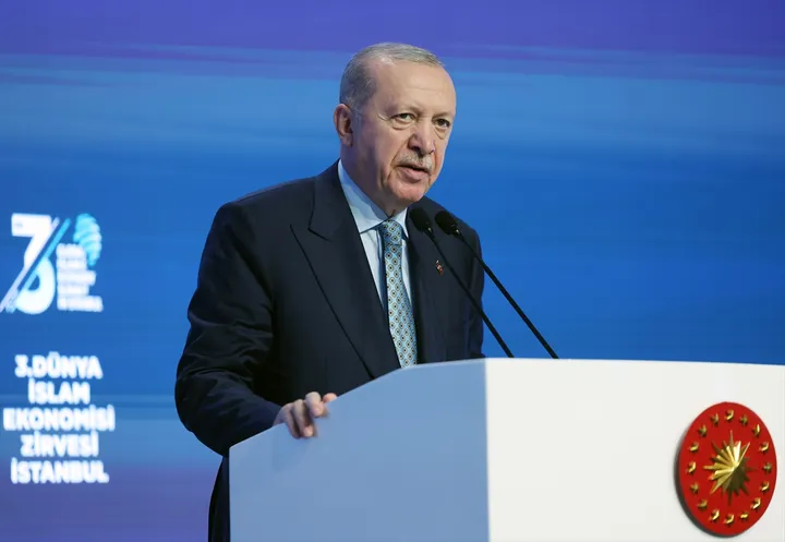 أردوغان: التمويل التشاركي نموذج أكثر عدلاً للعالم ونواصل تعزيز الاقتصاد الإسلامي