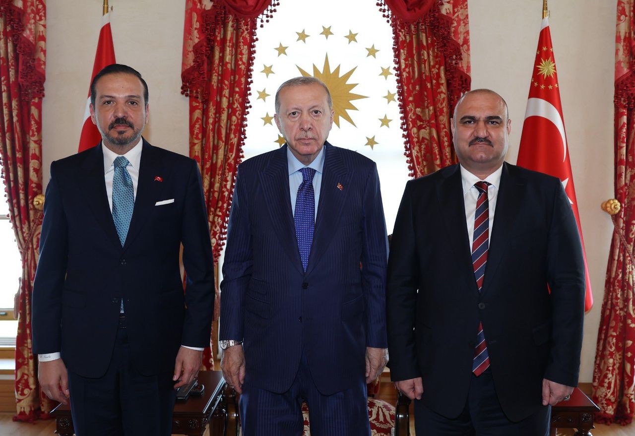 الرئيس أردوغان يلتقي محافظ كركوك في إسطنبول