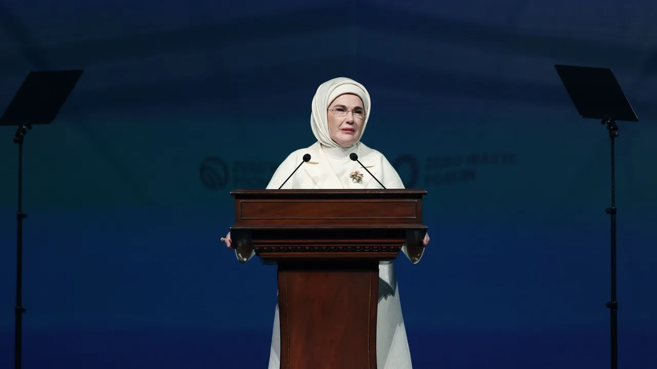 Əminə Ərdoğan "Sıfır Tullantı Forumu 2026" tədbirində iştirak edib