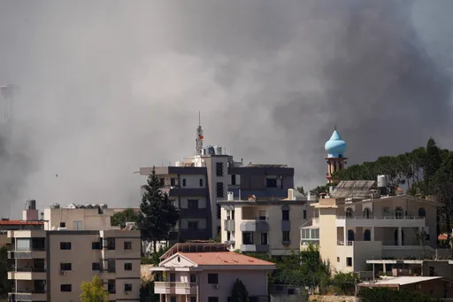 جيش الاحتلال يزعم مهاجمة مقار لحزب الله بضاحية بيروت وينذر بإخلاء صور ويتوغل في النبطية