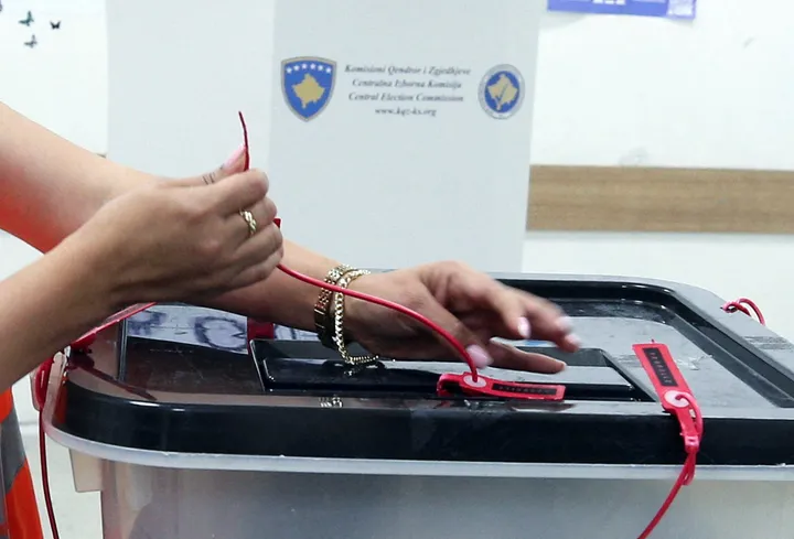 Kosovo: Samoopredjeljenje vodi nakon 90 posto obrađenih biračkih mjesta