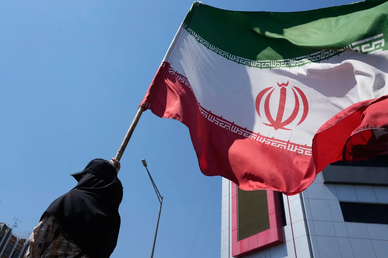 إيران تربط سبب التوترات الأخيرة بالانتهاكات والحصار البحري وتعلن إعادة فتح مجالها الجوي