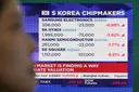 투자자들이 AI 베팅을 회수하면서 반도체주가 한국과 대만 증시 하락을 주도하다