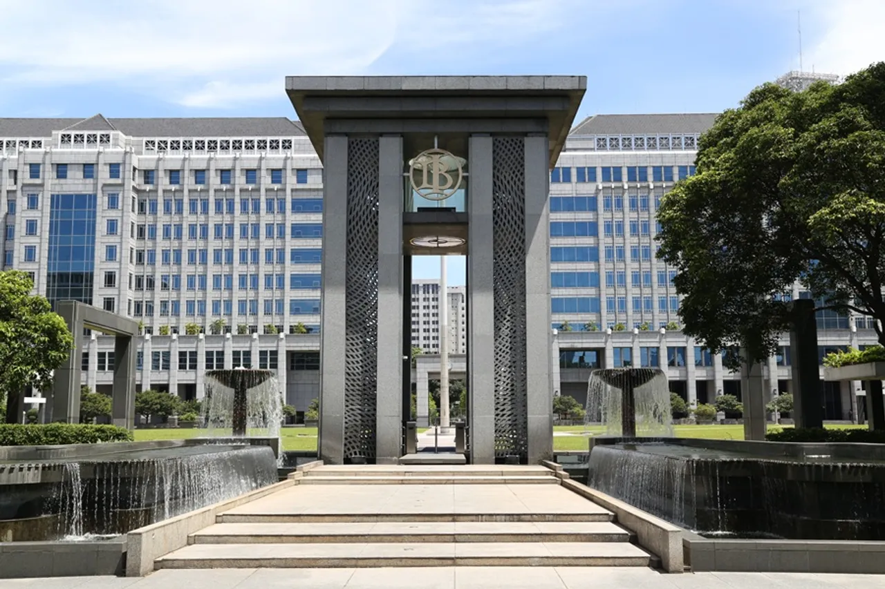 Bank Indonesia menaikkan suku bunga jadi 5,50 persen untuk stabilkan rupiah