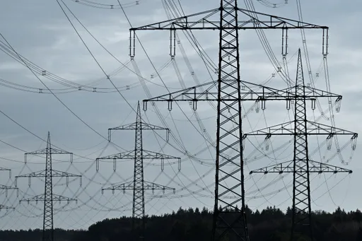 Oko 68.000 domaćinstava ostalo bez struje u zapadnoj Francuskoj usred ekstremne vrućine