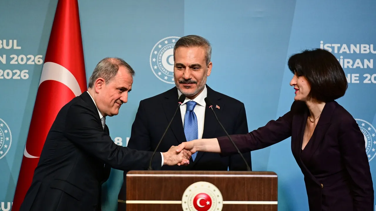 Türkiyə, Azərbaycan və Gürcüstan arasında İstanbul Bəyannaməsi qəbul edilib