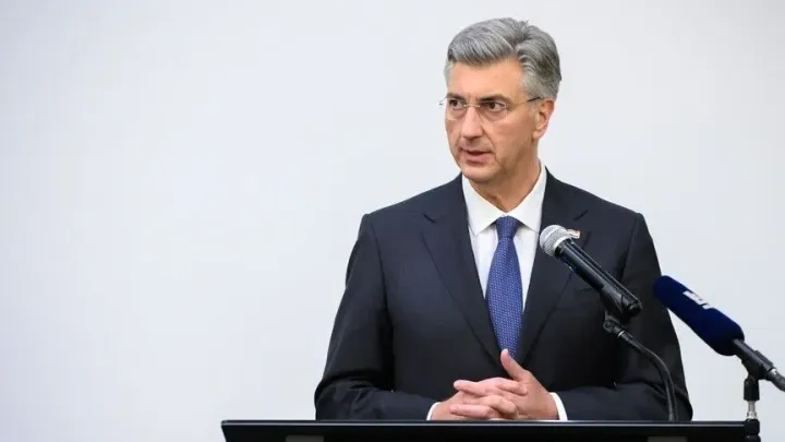 Plenković poručio Milanoviću da povuče odluku o zabrani odlaska vojske u Pariz