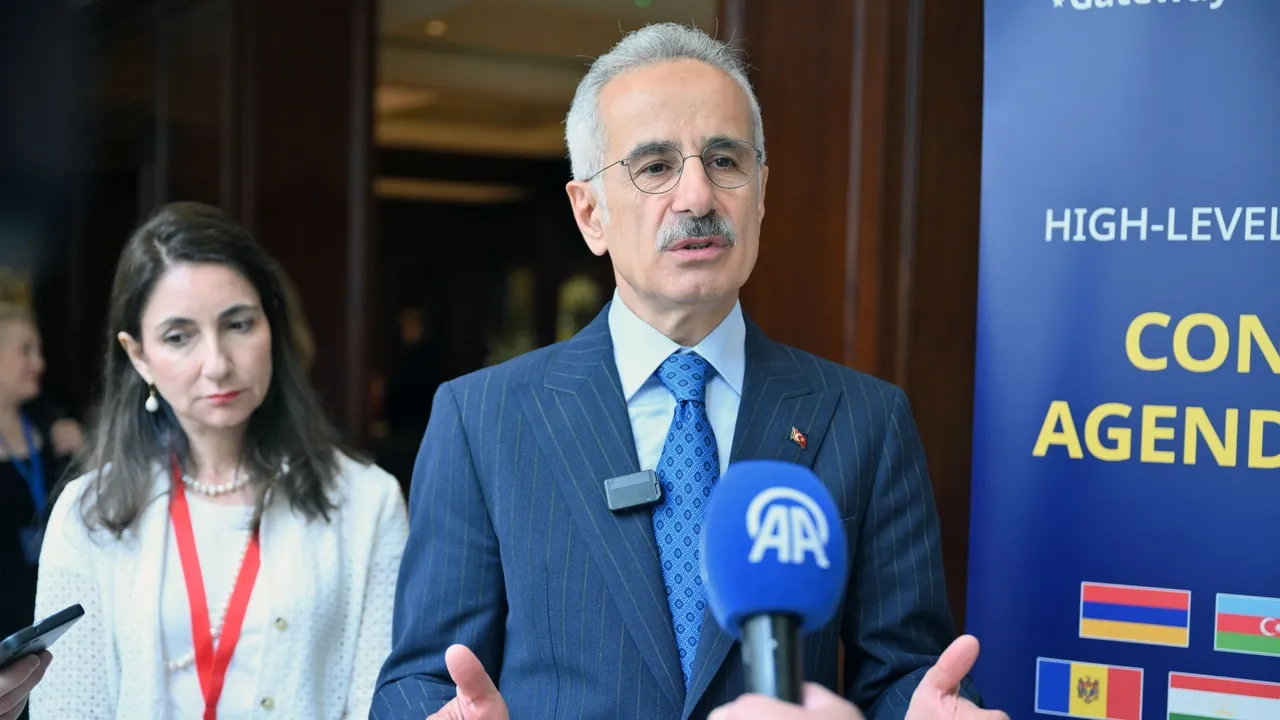Türkiye e UE impulsionam a cooperação no transporte ferroviário de carga e a conectividade