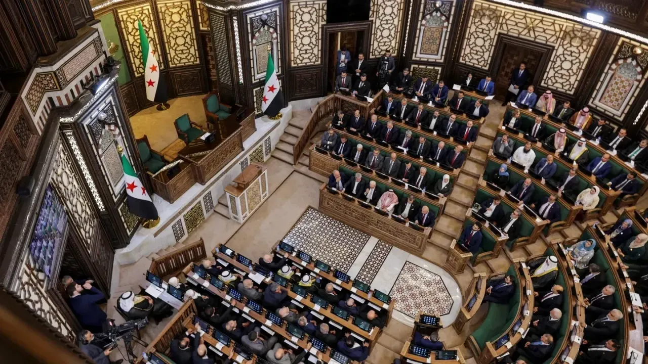آغاز به کار پارلمان جدید سوریه با تاکید احمد الشرع بر حاکمیت قانون و گفت‌وگو