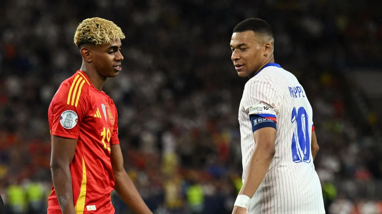 من الكلاسيكو إلى قمة المونديال.. يامال ومبابي وجهاً لوجه في معركة المجد العالمي