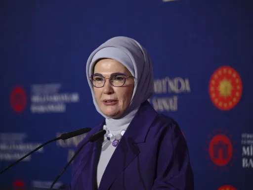 بانوی اول ترکیه: ۱۵ جولای نماد مقاومت ملت و شجاعتی تزلزل‌ناپذیر است