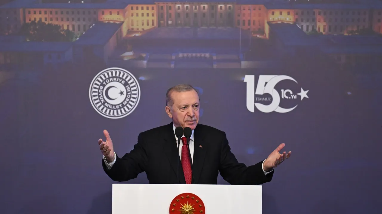 Erdogan hails Türkiye's 'courageous resistance' to foil 'imperialist coup'