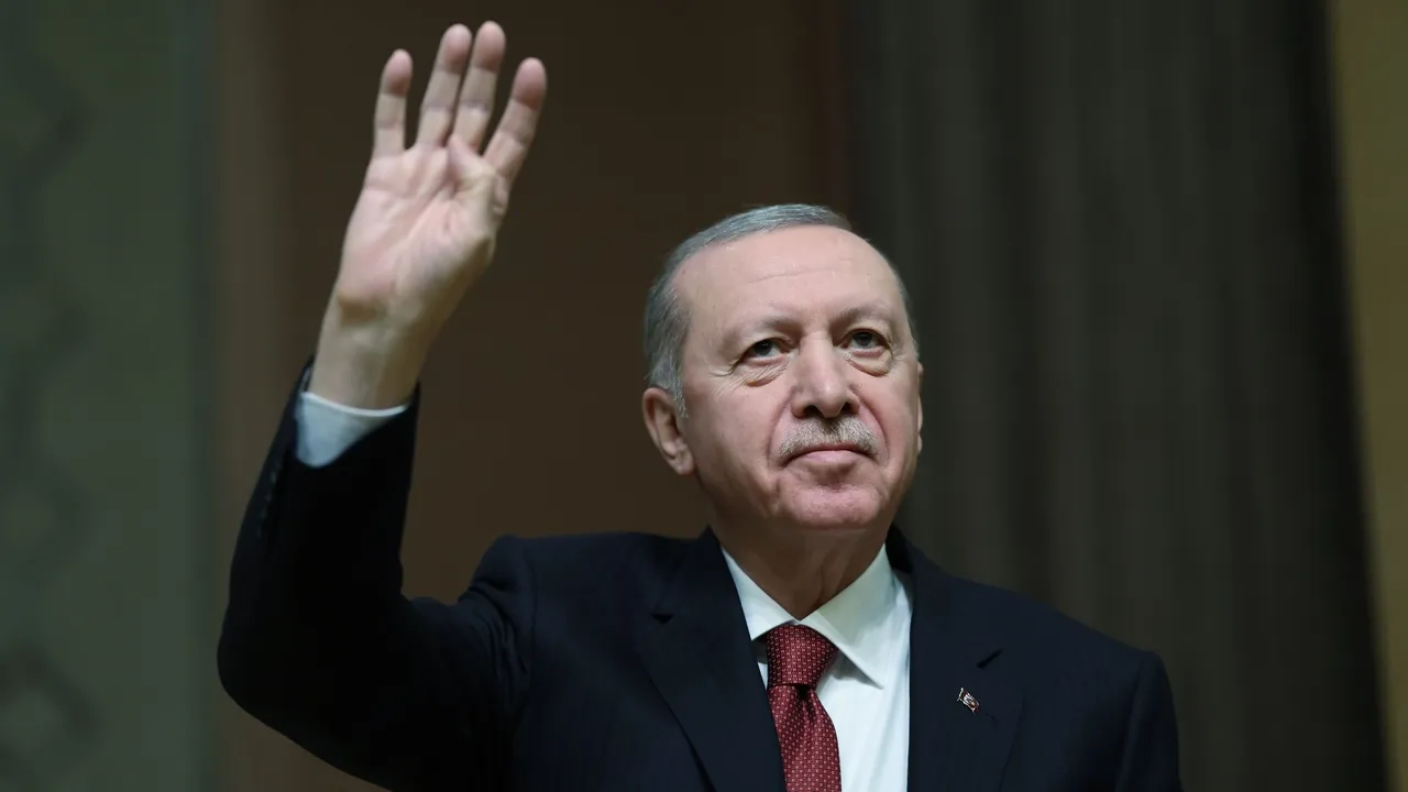Erdogan publica artigo intitulado “15 de Julho: A Declaração de Independência do Século da Türkiye”