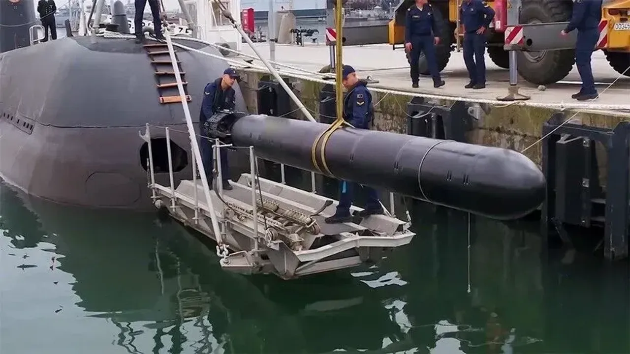 Törkiäneñ "AKYA" torpedası atış testınnan uzdı