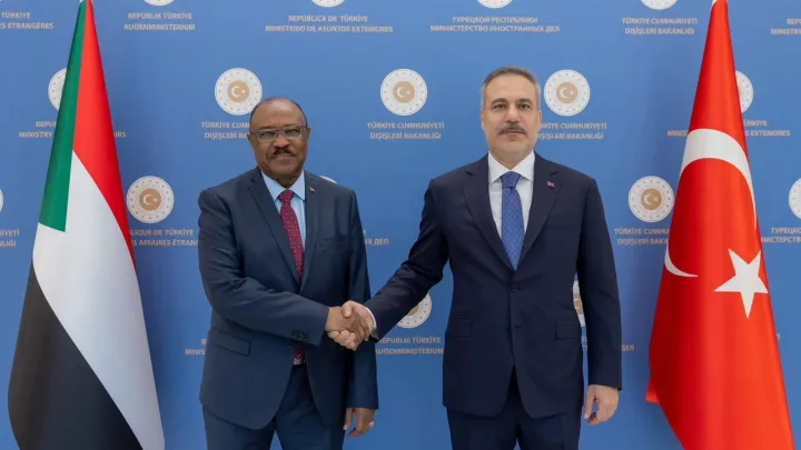 تركيا والسودان توقعان مذكرة تفاهم بشأن الأكاديميات الدبلوماسية واجتماع ثنائي لتنسيق جهود الإغاثة