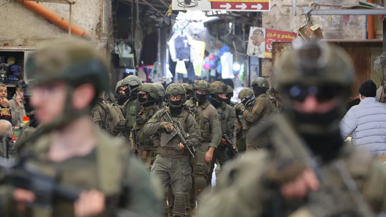 Israël arrête 15 Palestiniens lors de raids en Cisjordanie occupée
