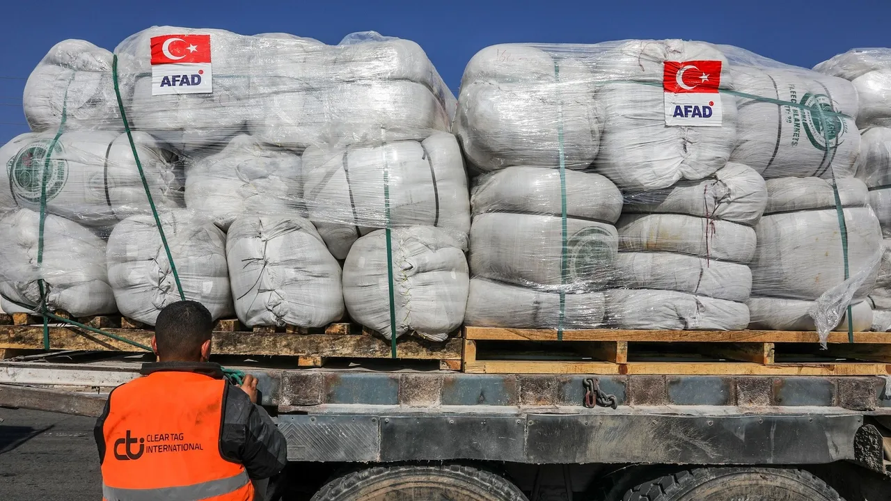 Türkiyə dövləti qlobal humanitar yardım fəaliyyəti çərçivəsində 85 ölkəyə kömək göndərib