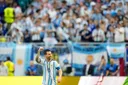 Lionel Messi nets 20th World Cup goal to extend streak to 8 games and grab Golden Boot lead