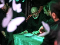 حضور علنی فرمانده سپاه پاسداران در آستانه مراسم تشییع جنازه علی خامنه‌ای