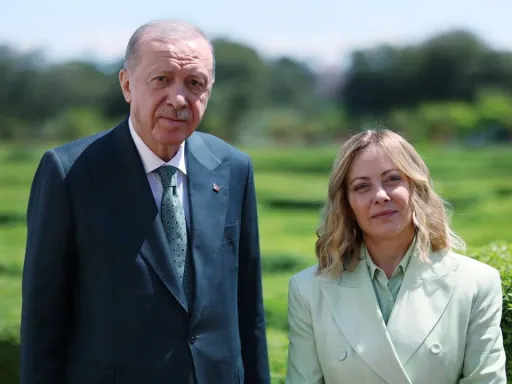 گفت‌وگوی تلفنی اردوغان و ملونی پیش از اجلاس ناتو در آنکارا