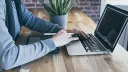 Ұзақ уақыт отыру қатерлі ісік қаупін арттырады