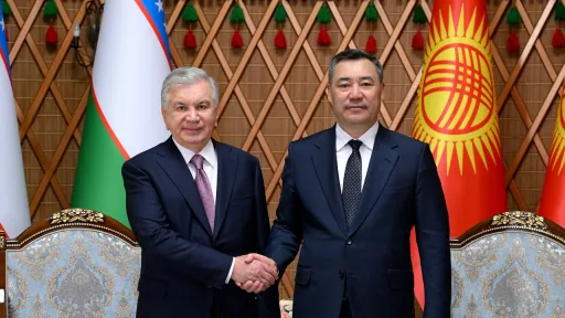 Кыргызстандын президенти Жапаров менен Өзбекстандын президенти Мирзиёев Ысык-Көлдө жолугушту