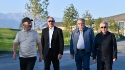 Лидеры Туркестана и Азербайджана вышли на поле для гольфа