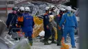 Número de mortos no terramoto no Japão sobe para 30, equipas de resgate procuram sobreviventes