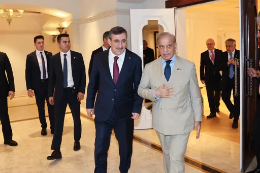 ‘Red carpet’ for Turkish investors: Pakistan PM pitches infrastructure projects at Istanbul summit