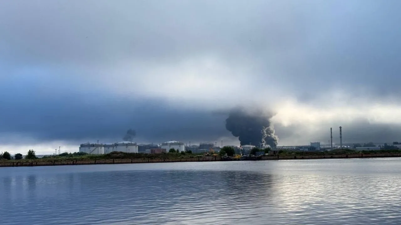 Attaque ukrainienne contre Saint-Pétersbourg, Kiev dément la chute d'une ville-clé