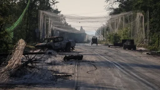 روسیه از تصرف شهر کُستیانتینیفکا در شرق اوکراین خبر داد