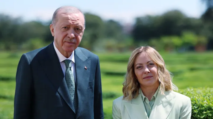Ärdoğan häm Meloni Änkarada ütäçäk NATO sammitı aldınnan saqlanuda xezmättäşlek turında söyläşte