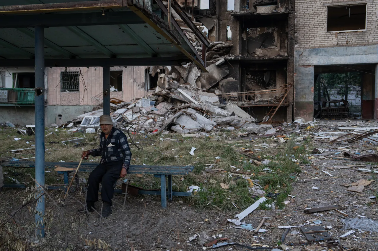 Explosions rock Crimea and Kiev as fierce fighting escalates in eastern Ukraine