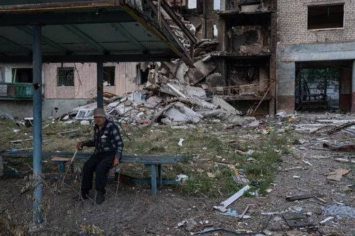 Russia, Ukraine trade fresh attacks as deadly strike kills 8 in Kiev