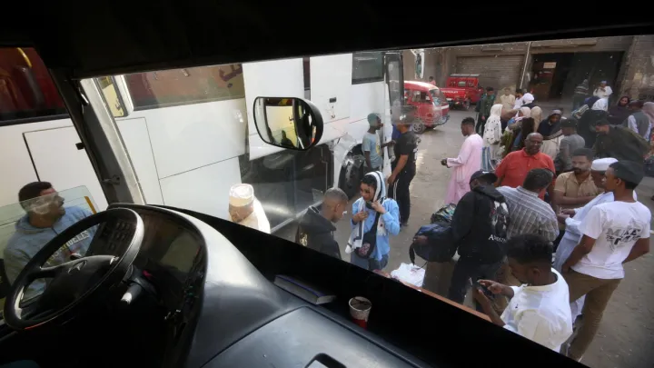 More than 1,000 Sudanese nationals voluntarily return home from Egypt