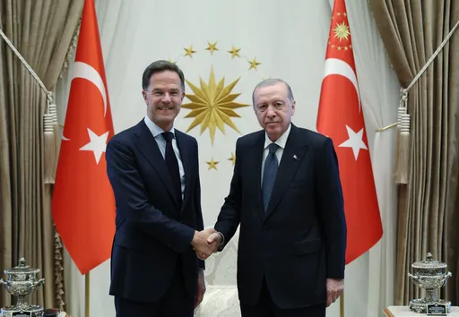 أردوغان وروته يبحثان أجندة قمة الناتو وقضايا إقليمية وعالمية