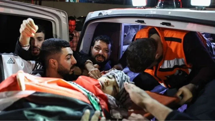 شهيد وإصابتان برصاص جيش الاحتلال في مخيم قلنديا شمال القدس