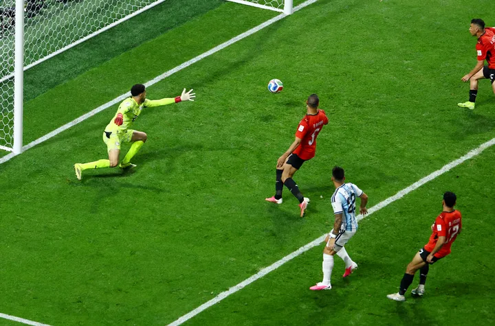Argentina stage stunning late comeback to see off Egypt 3-2