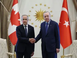 دیدار رئیس‌جمهور اردوغان و نخست‌وزیر کانادا در حاشیه اجلاس ناتو در آنکارا