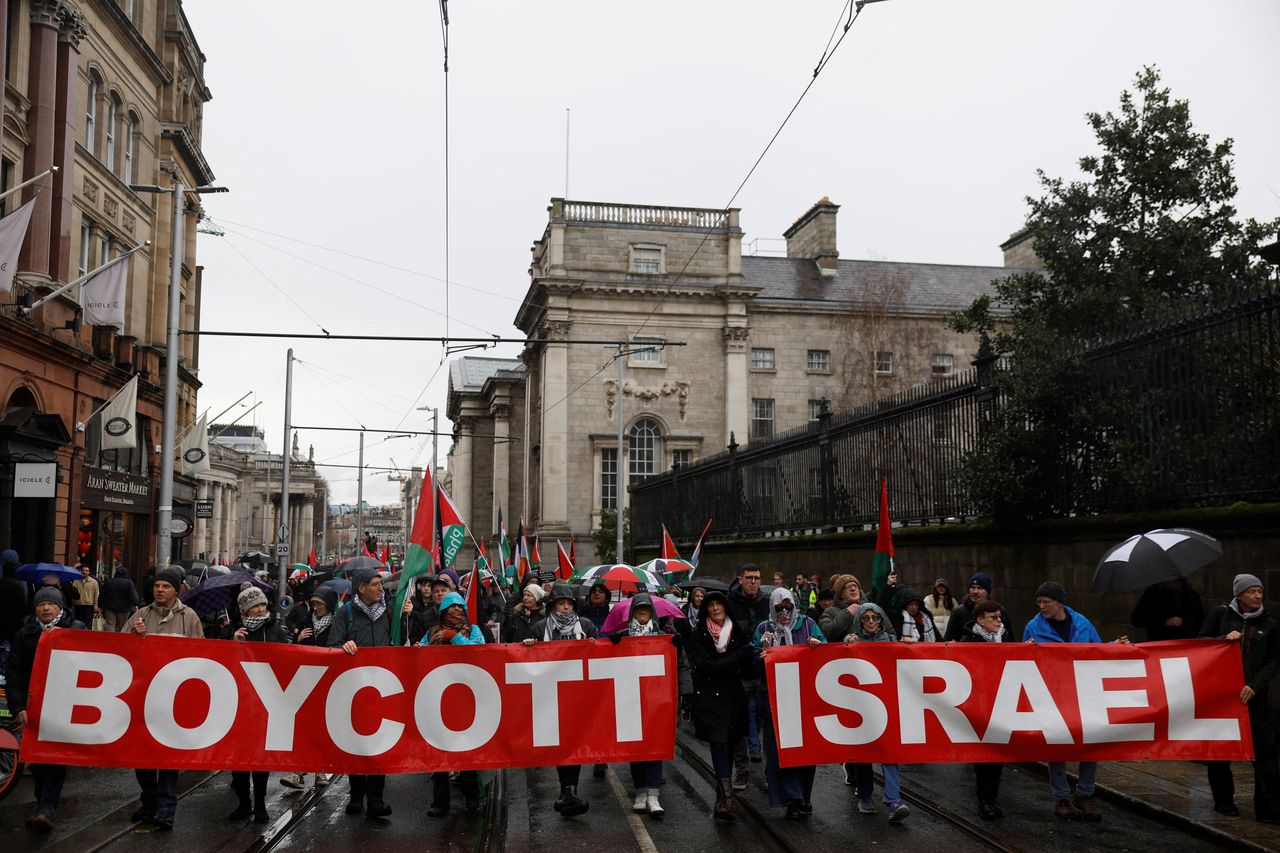 Irish parliament approves bill banning imports from Israeli illegal settlements