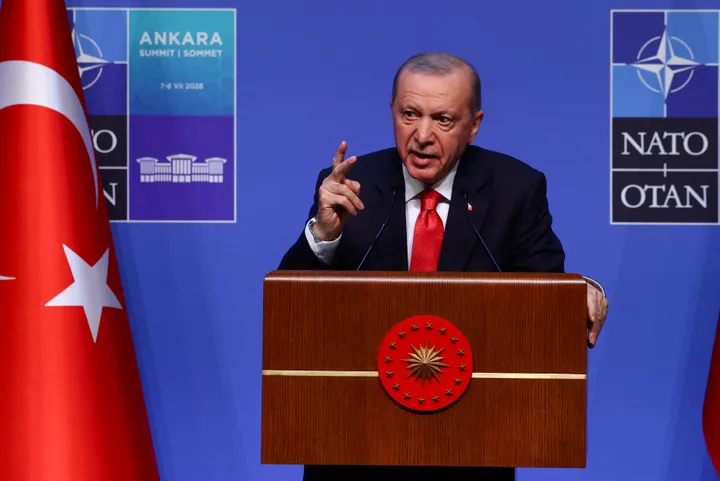 أردوغان: الناتو يجب أن يكون تحالفاً يعزز فيه الحلفاء بعضهم وطرحت قضية غزة في القمة
