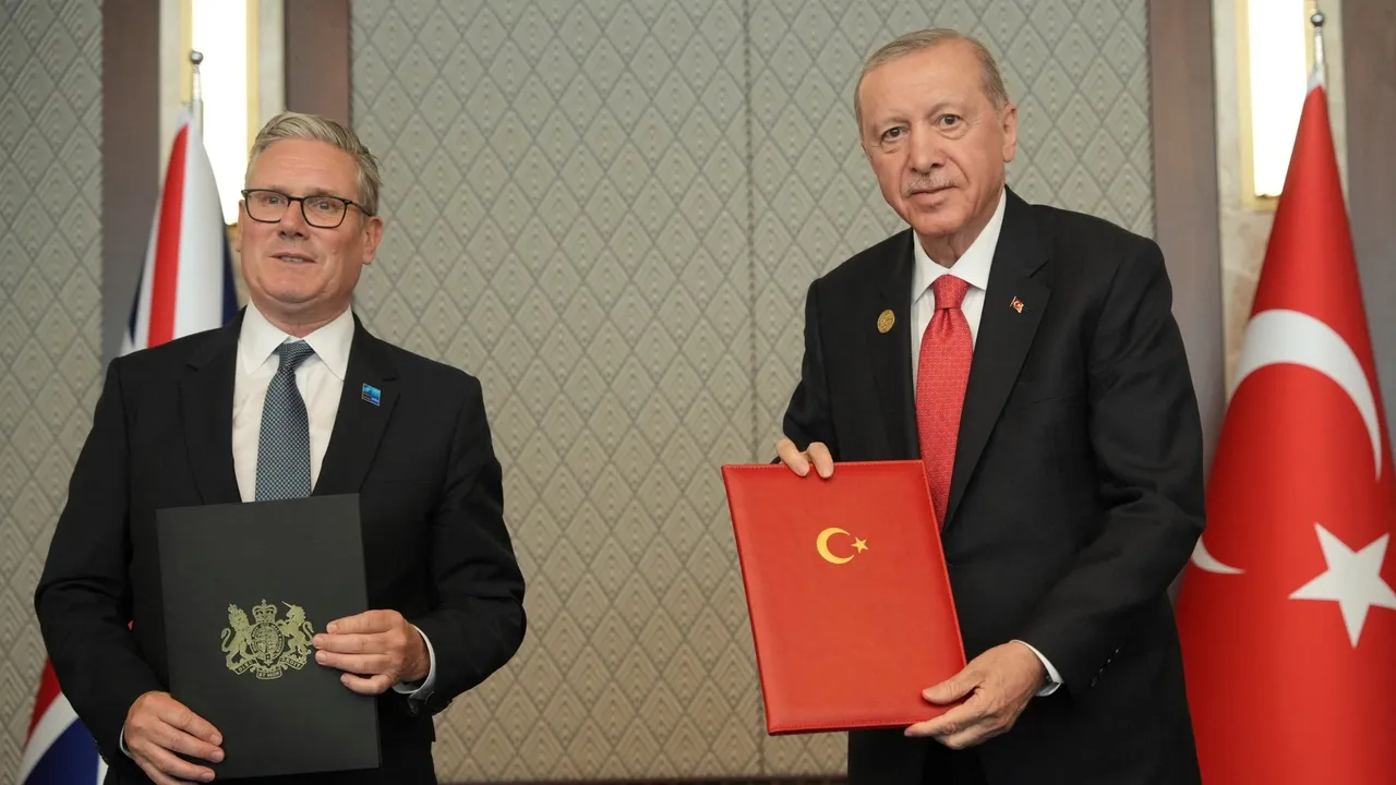Türkiye, UK forge new defence pact at NATO summit in Ankara