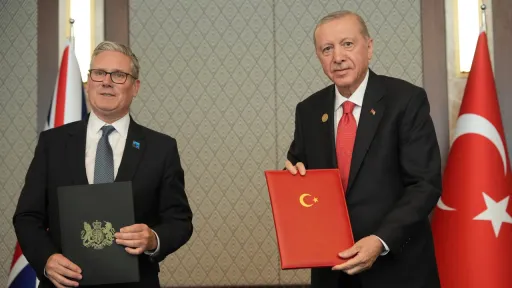 Türkiye, UK forge new defence pact at NATO summit in Ankara
